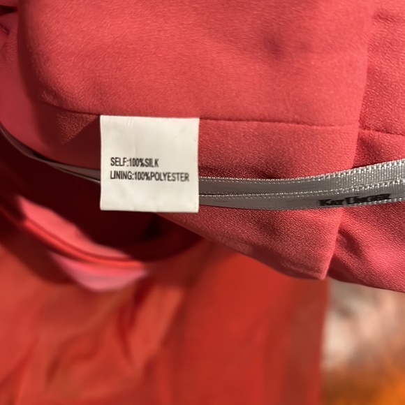 Kay Unger NY | size 12 | self:100% silk & lining: 100% polyester | Coral Color - Picture 10 of 11